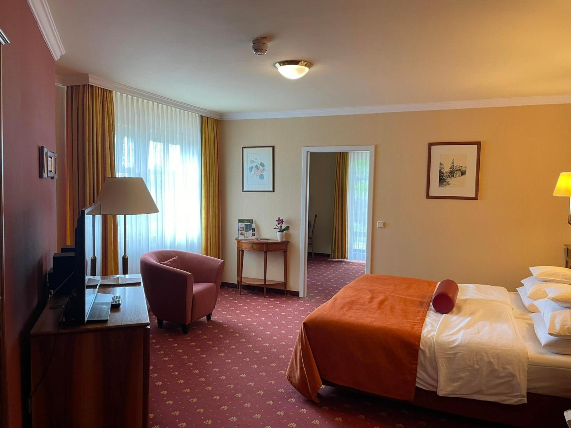 Hotel Zum Stein Wellness & Genuss 4*